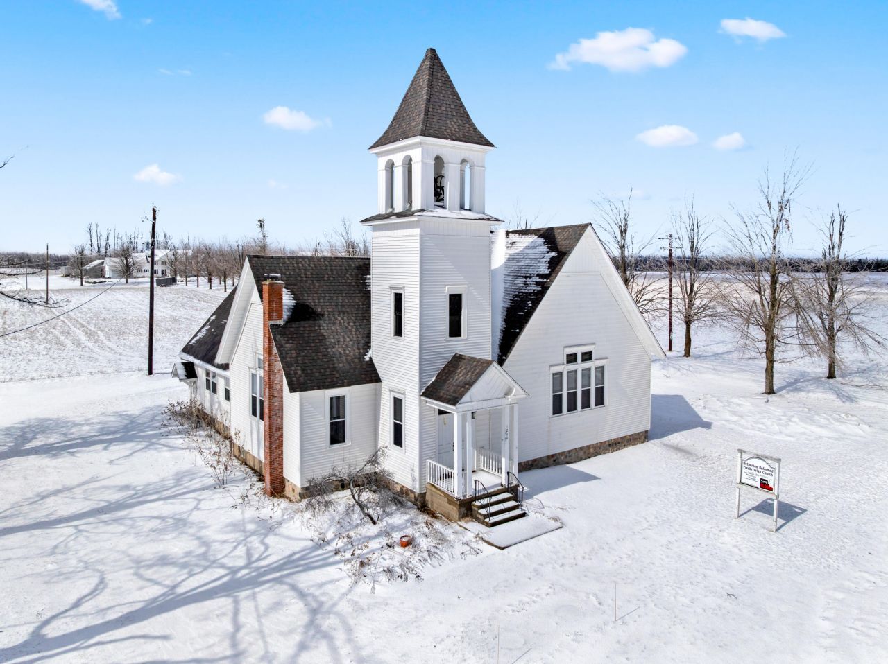 1200 Meridian Line Road, Johannesburg, MI 49751 Main Photo