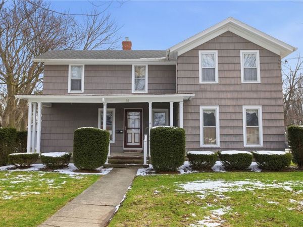 51 South Street, Le Roy, NY 14482