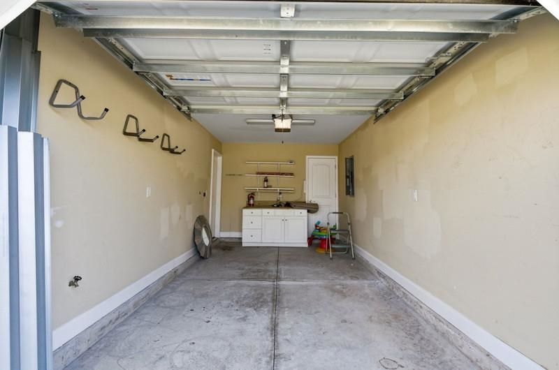 401 Rustic Ct. Photo 19