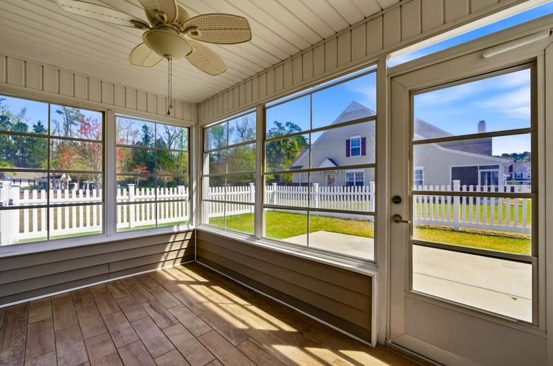 401 Rustic Ct. Photo 24