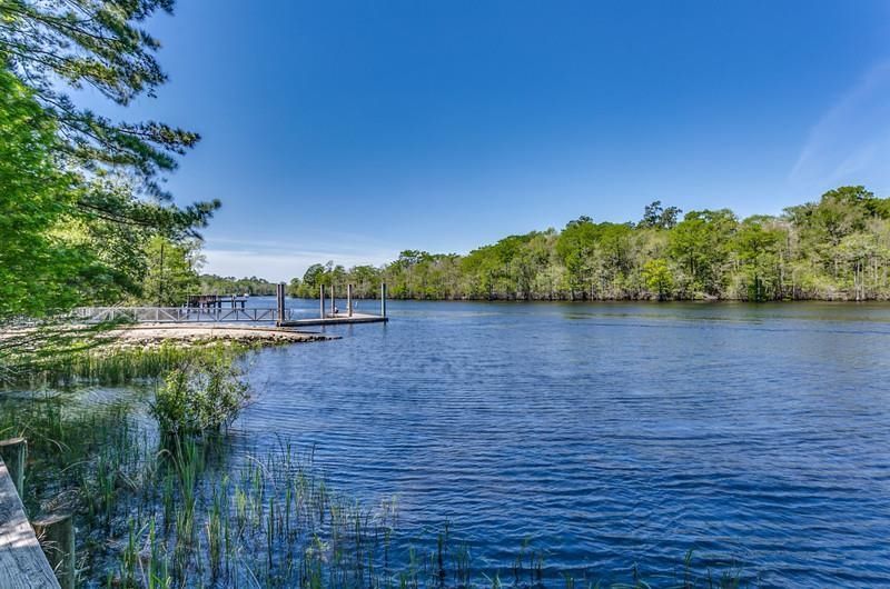 401 Rustic Ct. Photo 33