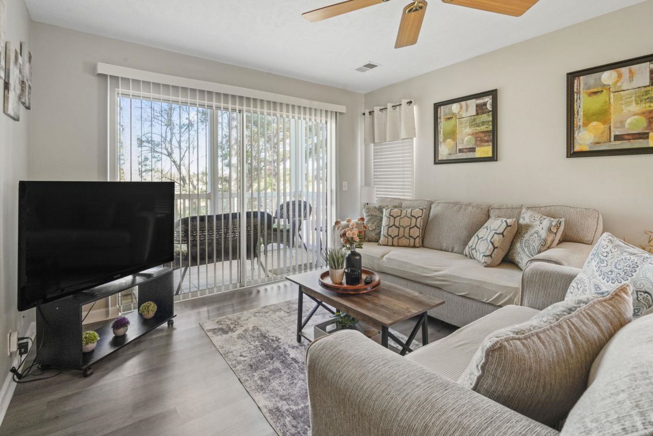 685 Tupelo Ln. Photo 14