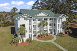 685 Tupelo Ln. photo 4