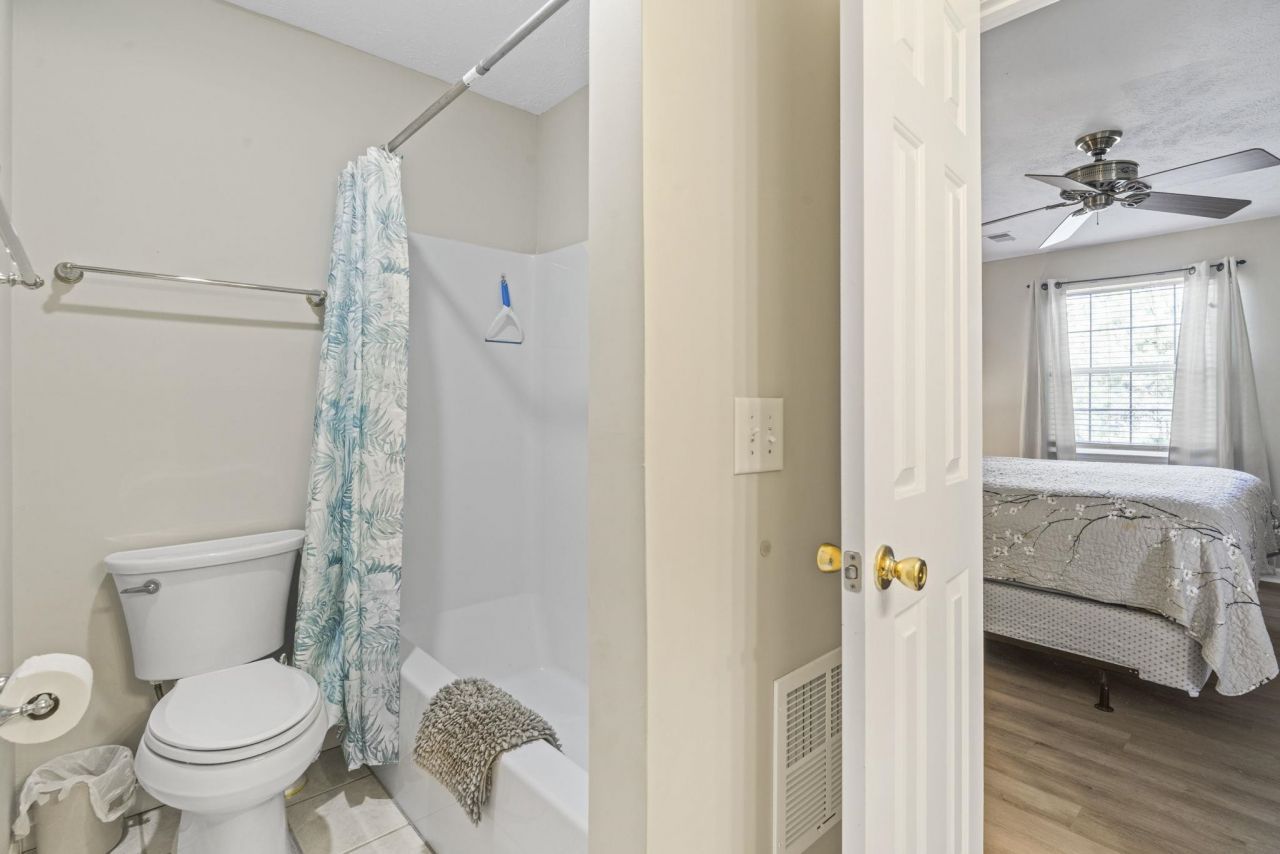 685 Tupelo Ln. Photo 27