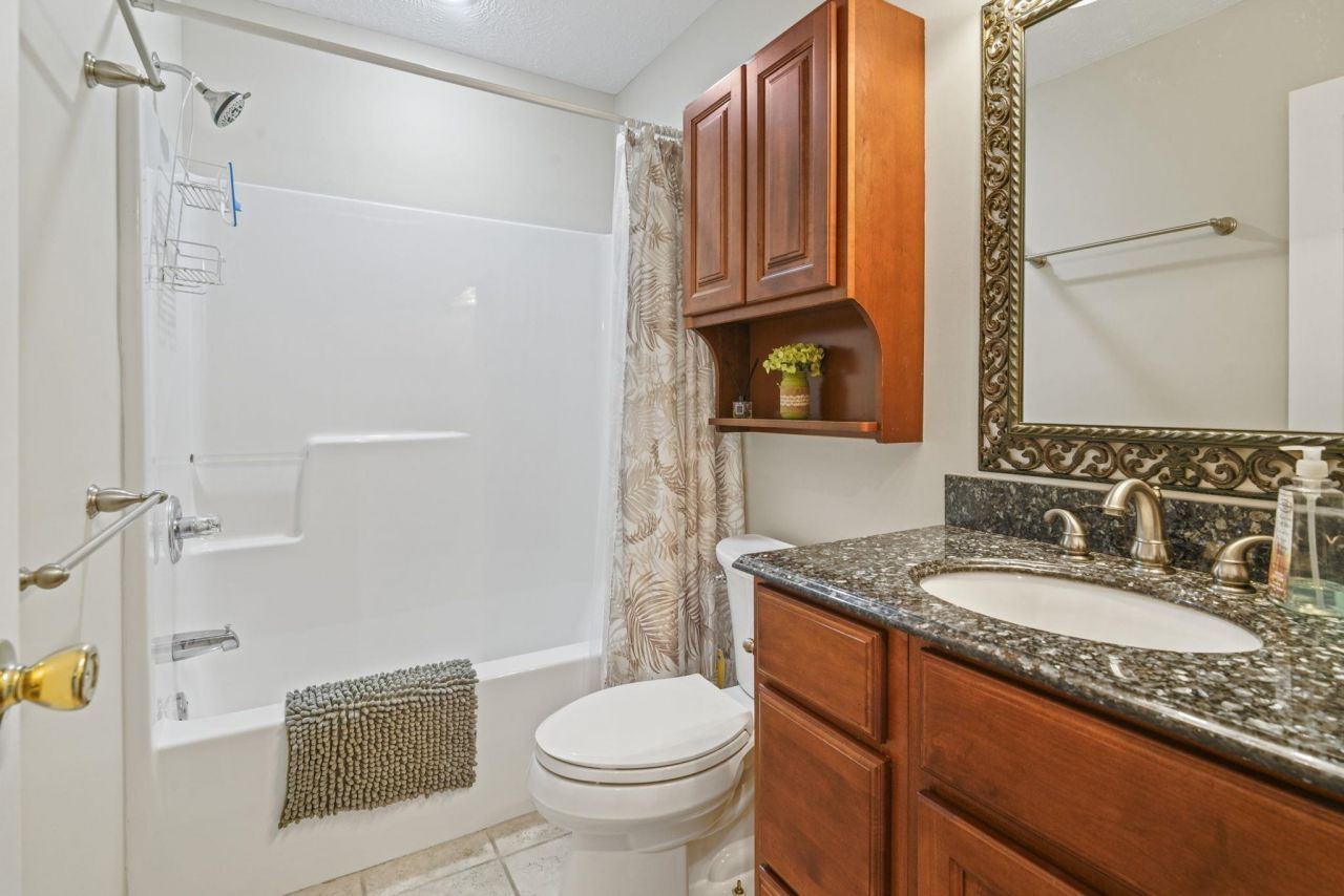 685 Tupelo Ln. Photo 28