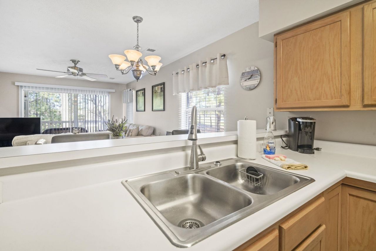 685 Tupelo Ln. Photo 31