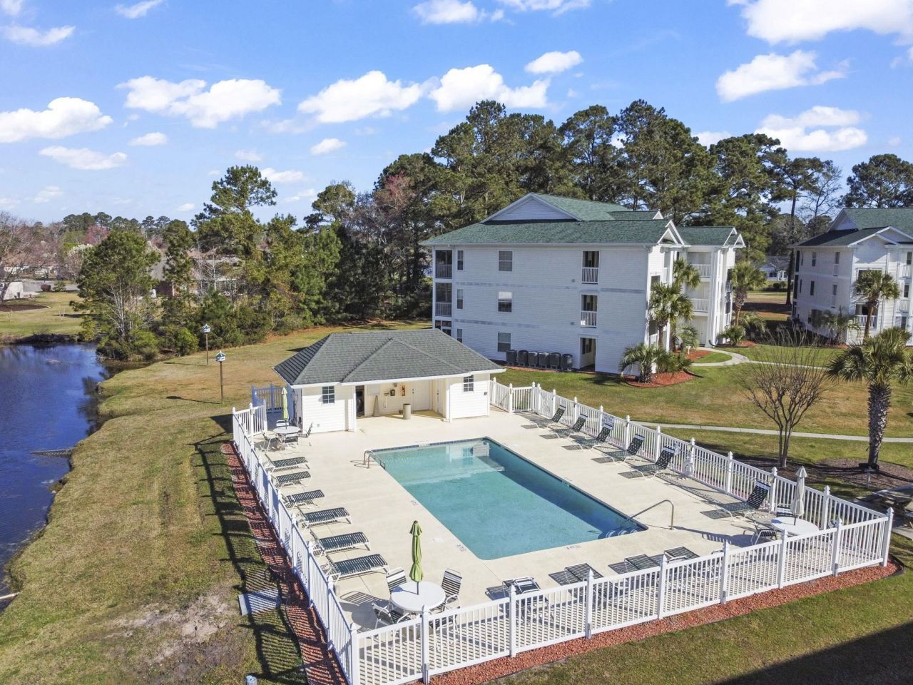 685 Tupelo Ln. Photo 6