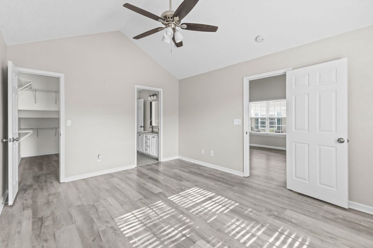 63 Pembroke Ln. Photo 25