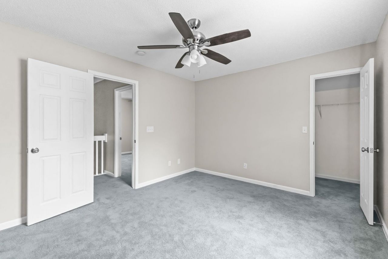 63 Pembroke Ln. Photo 34