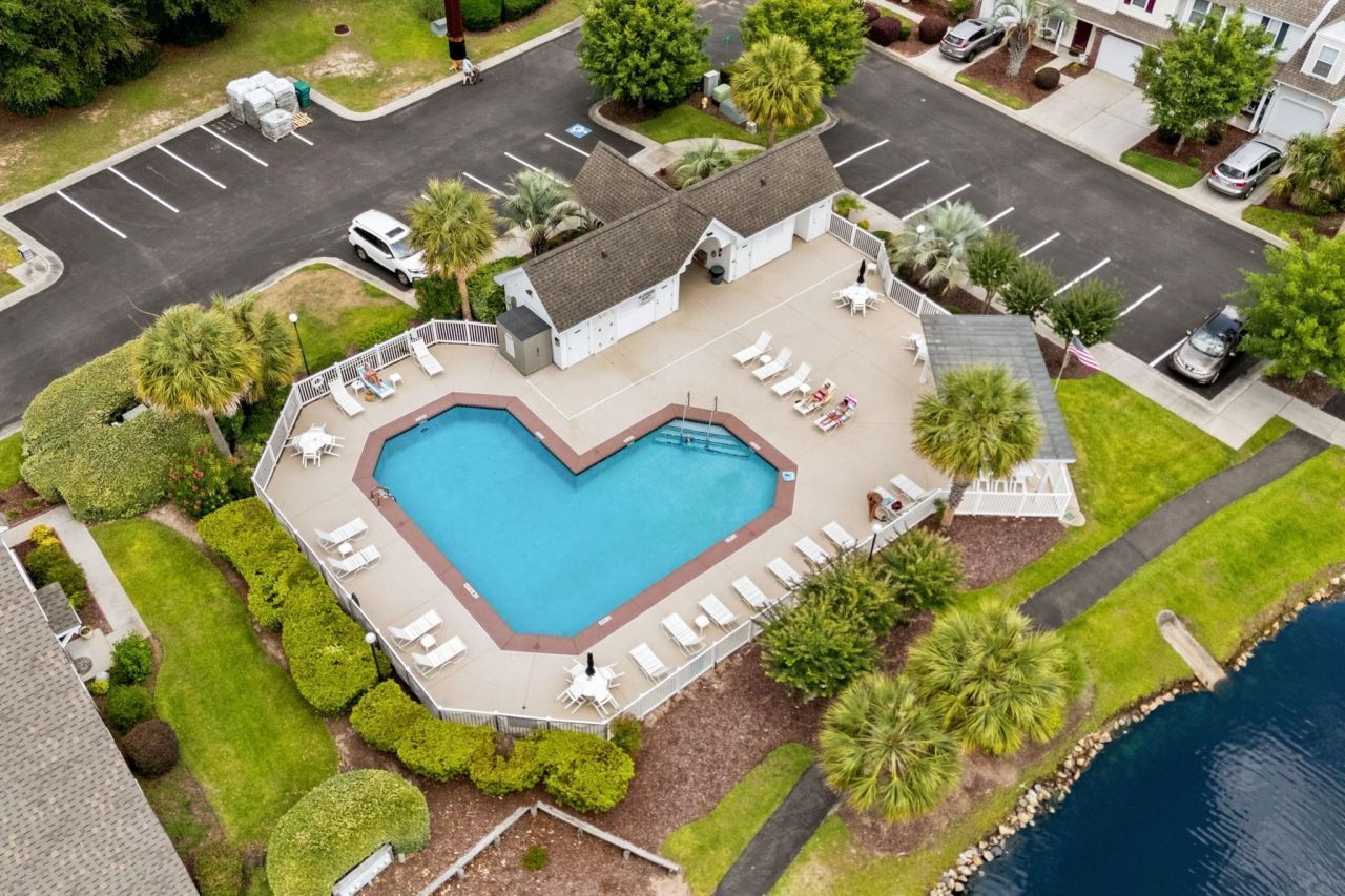 63 Pembroke Ln. Photo 43