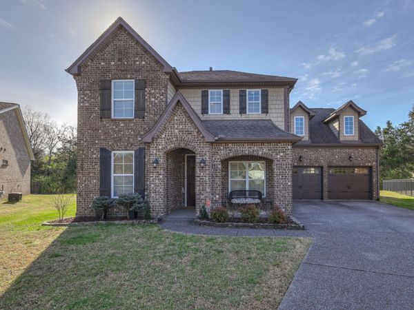 6062 Yellowstone Dr, Nolensville, TN 37135