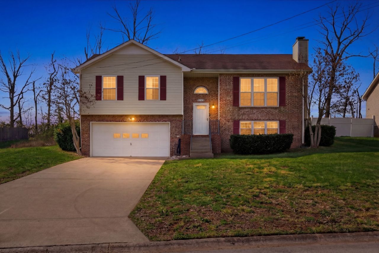 2650 Holly Rock Dr, Clarksville, TN 37040 Main Photo