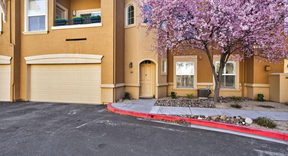 17000 Wedge Parkway, Unit 425, Reno, NV 89511 Photo