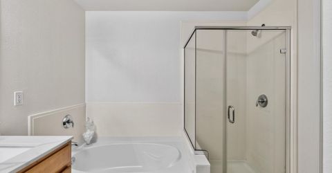 17000 Wedge Parkway, Unit 425, Reno, NV 89511 Photo