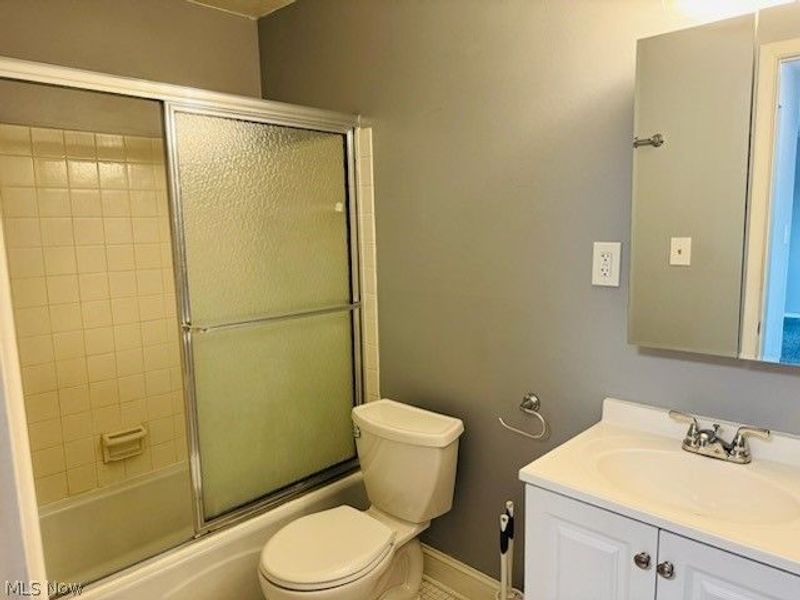 14567 Madison Avenue , Unit 505, Lakewood, OH 44107 Photo 11