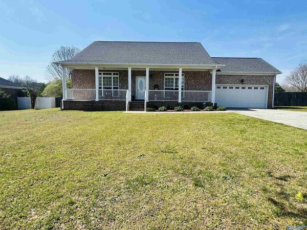 16293 Mooresville Road, Athens, AL 35613