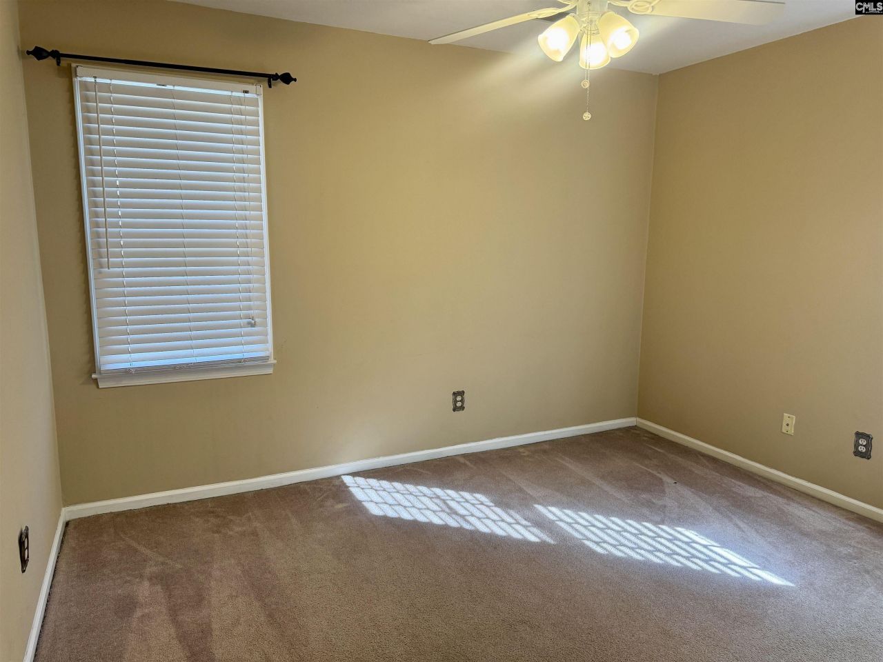 517 Kenton Drive Photo 11