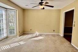 517 Kenton Drive photo 4