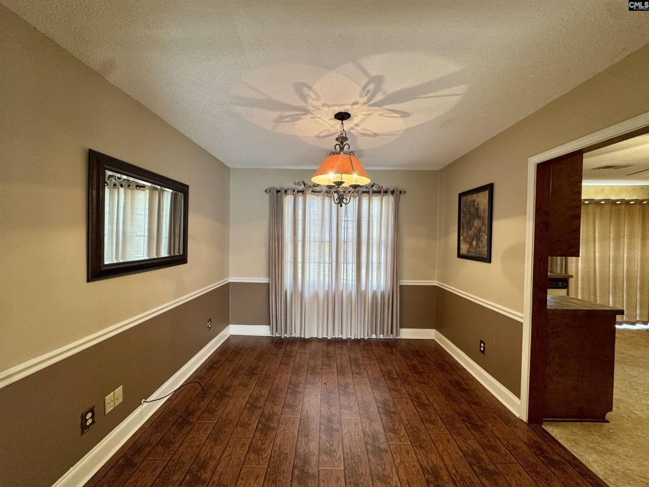 517 Kenton Drive Photo 5