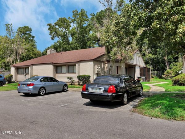 8300 PLAZA GATE Lane, Unit 1122, Jacksonville, FL 32217