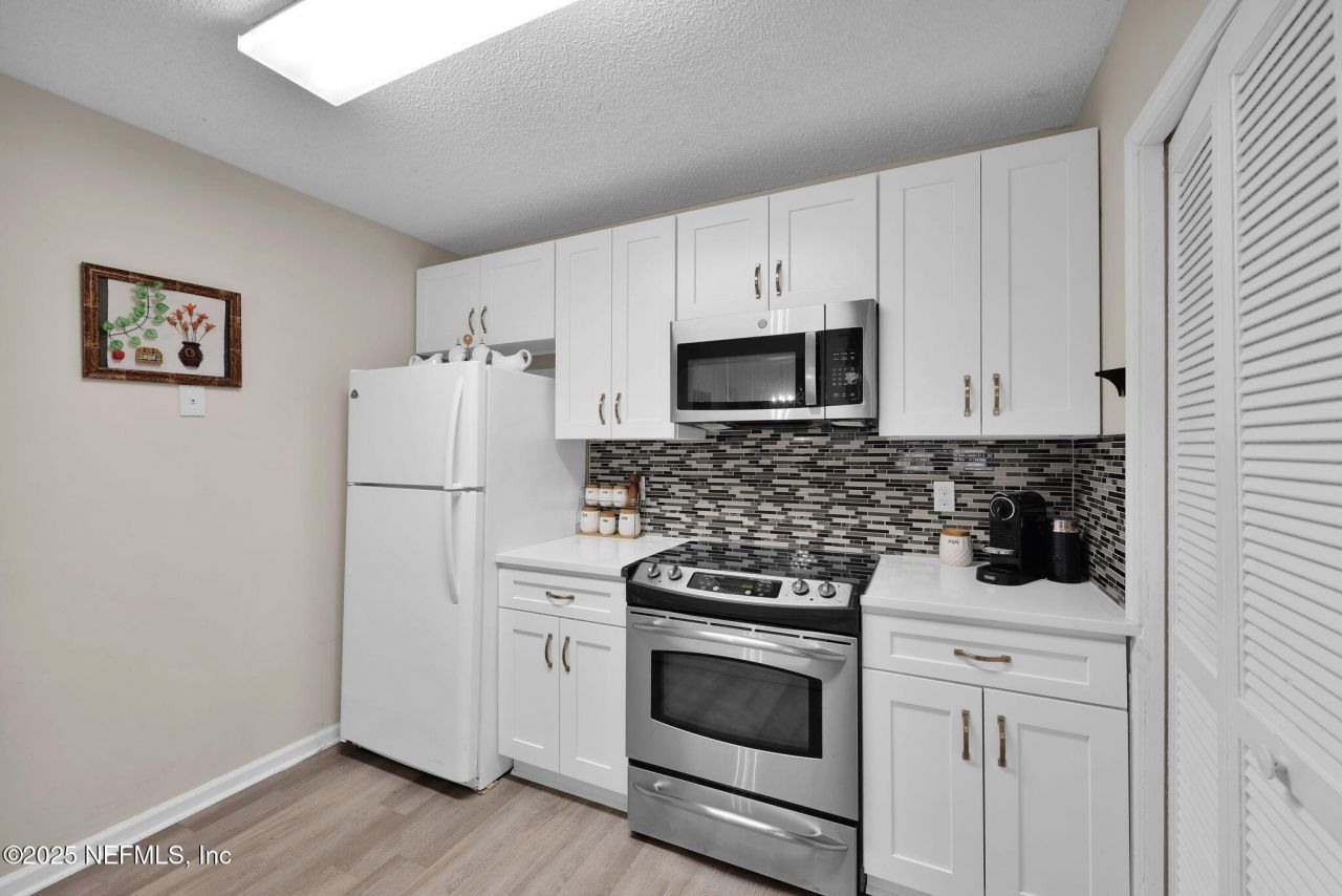 8300 Plaza Gate Lane, Unit 1122, Jacksonville, FL 32217 Photo