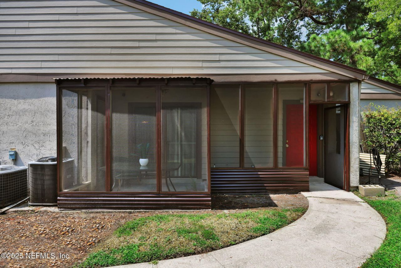 8300 Plaza Gate Lane, Unit 1122, Jacksonville, FL 32217 Photo