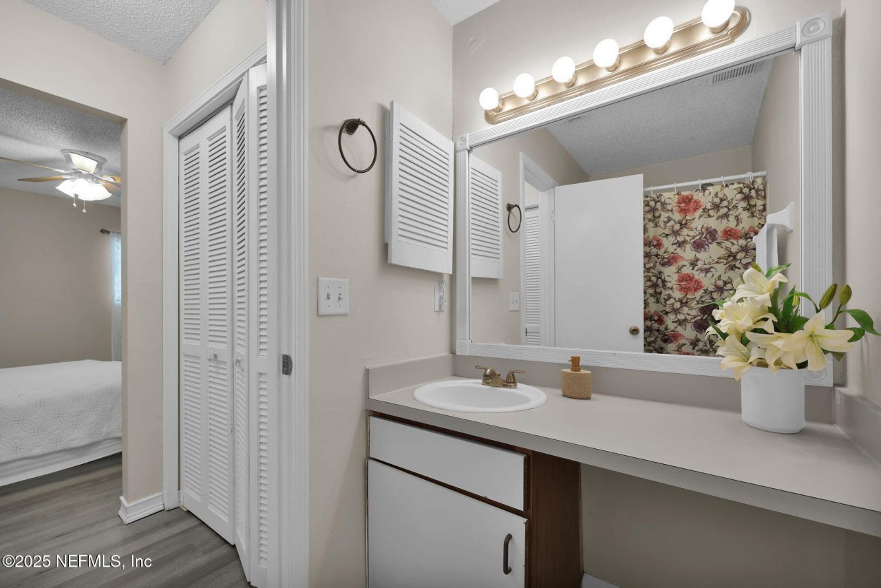 8300 Plaza Gate Lane, Unit 1122, Jacksonville, FL 32217 Photo