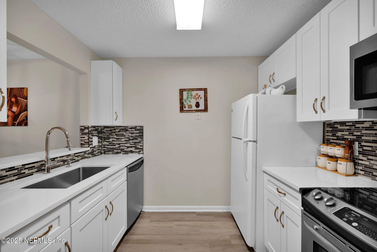8300 Plaza Gate Lane, Unit 1122, Jacksonville, FL 32217 Photo