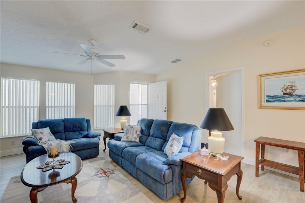 362 Egret Circle, Sebastian, FL 32976 Photo