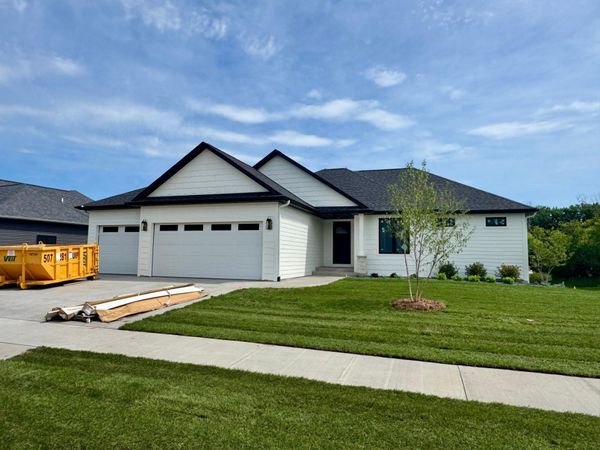 4440 Cassidy Ridge Drive NE, Rochester, MN 55906