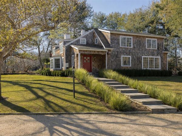 98 South Road, Westhampton, NY 11977