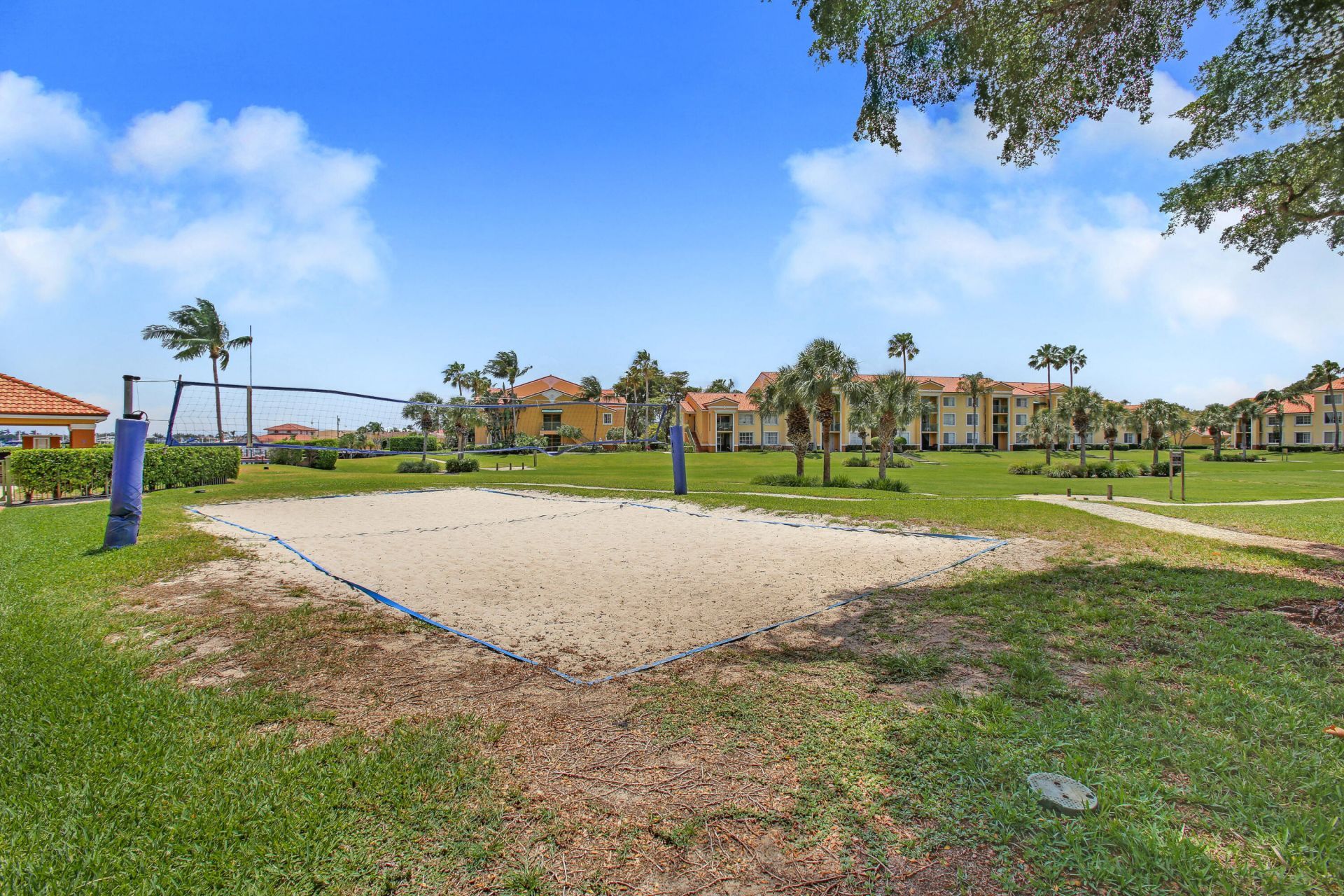 107 Yacht Club Way, Unit 102, Hypoluxo, FL 33462 Photo