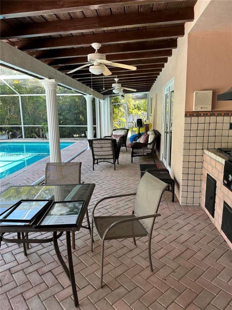 10805 SW 128th Ter, Miami, FL 33176 Photo