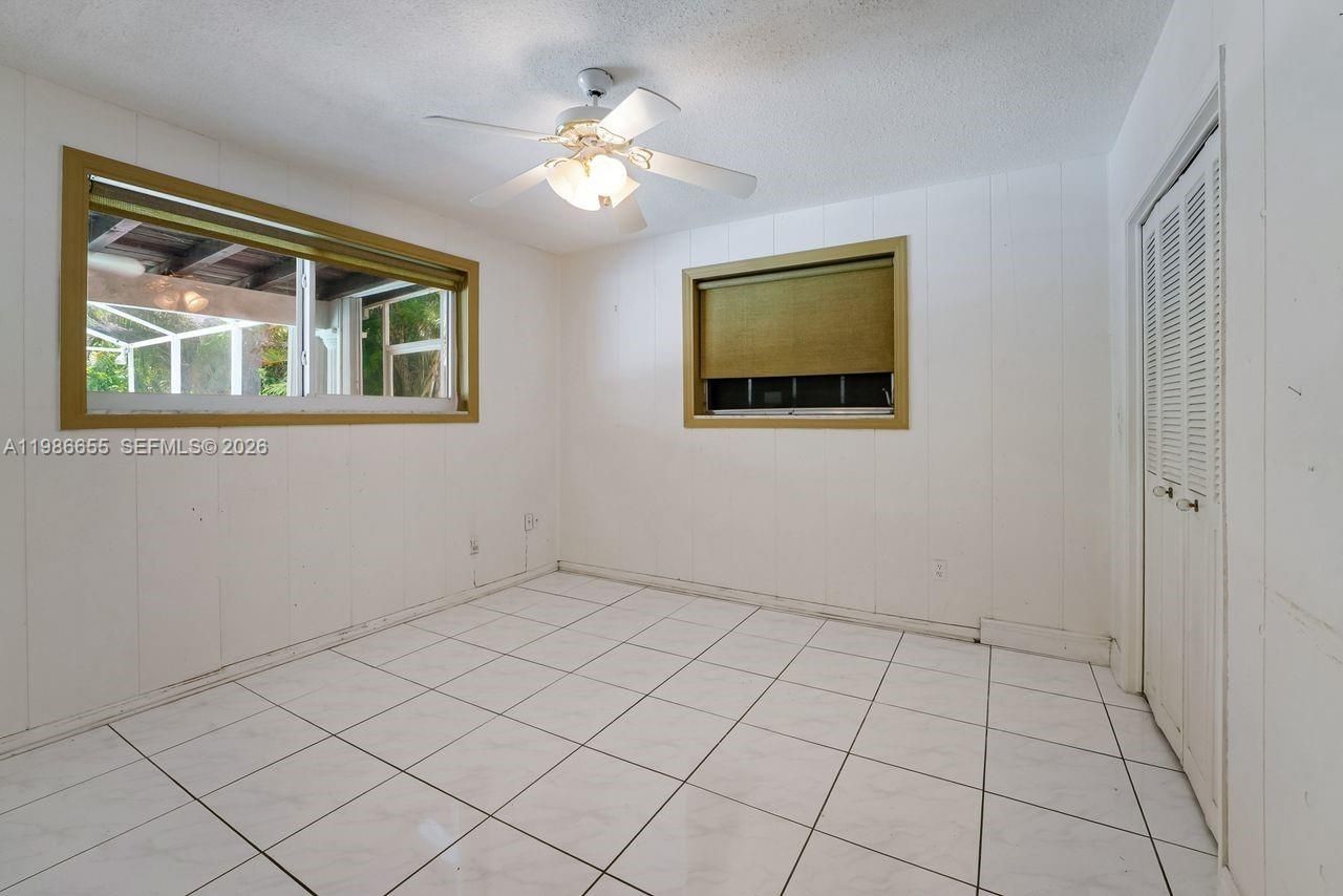 10805 SW 128th Ter, Miami, FL 33176 Photo