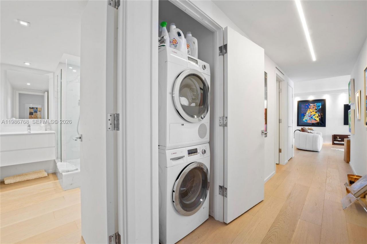 2301 Collins Ave, Unit 624, Miami Beach, FL 33139 Photo