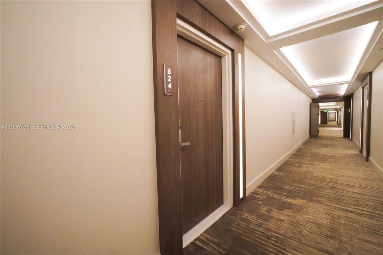 2301 Collins Ave, Unit 624, Miami Beach, FL 33139 Photo