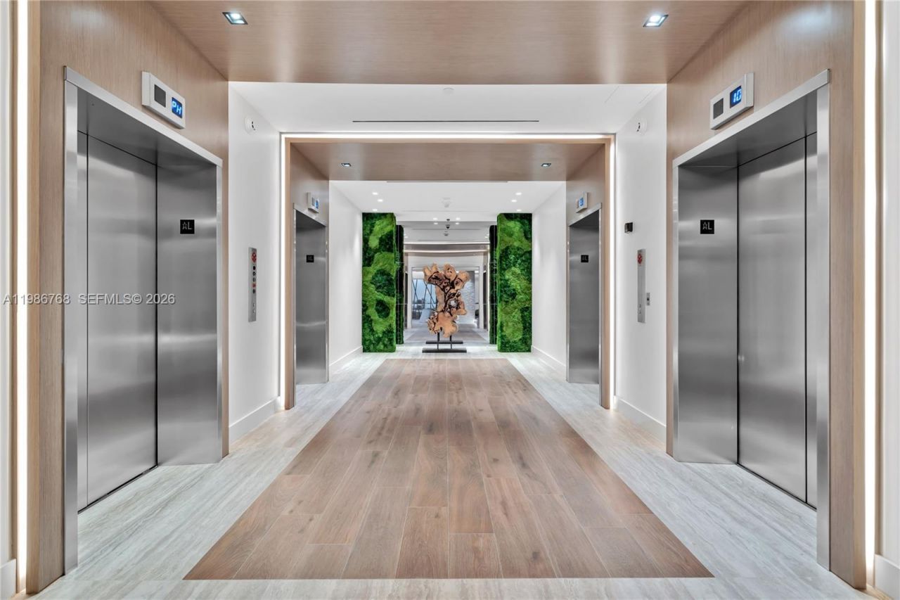 2301 Collins Ave, Unit 624, Miami Beach, FL 33139 Photo