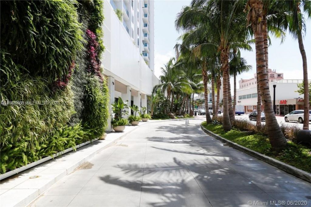 2301 Collins Ave, Unit 624, Miami Beach, FL 33139 Photo