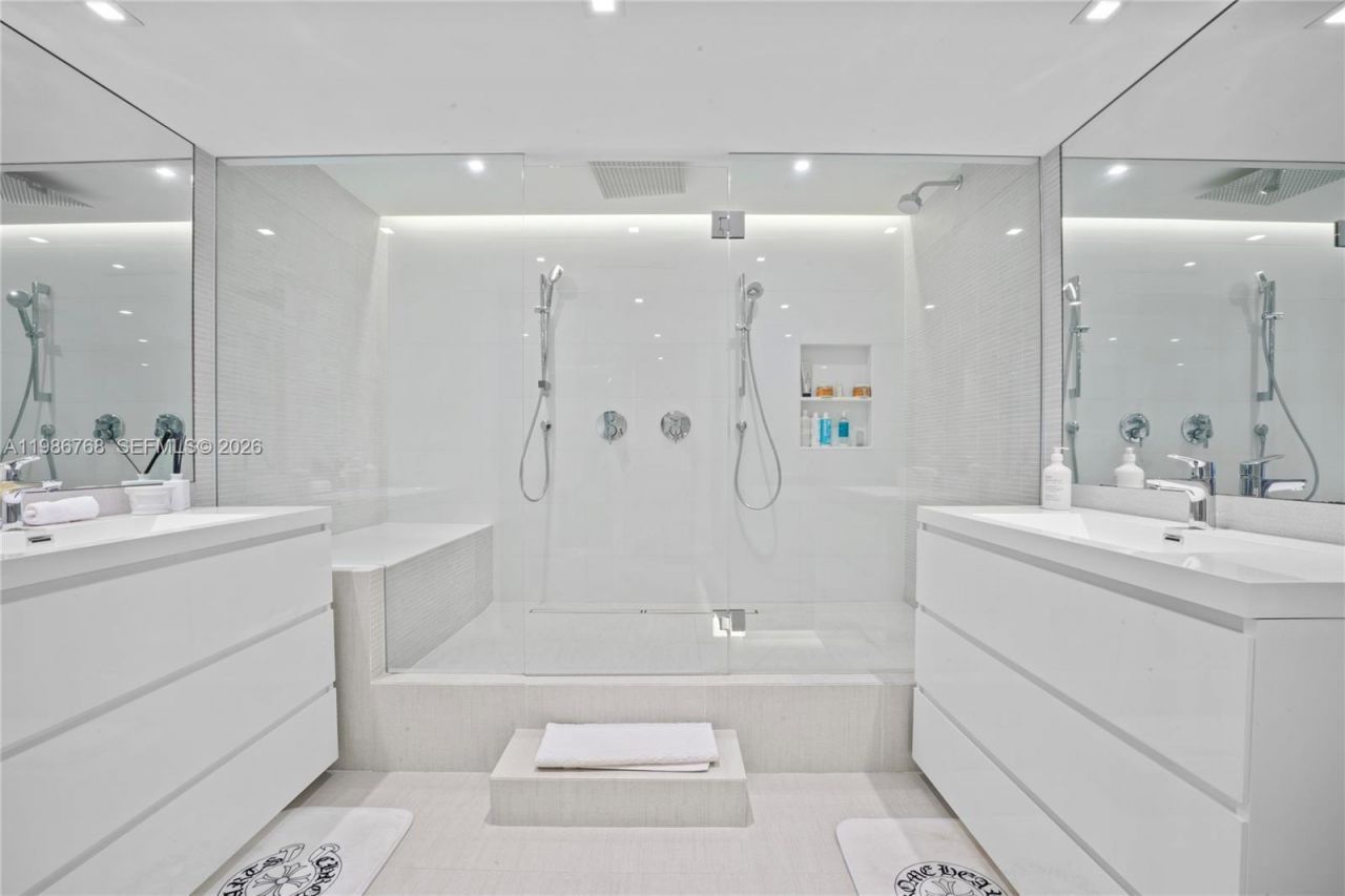 2301 Collins Ave, Unit 624, Miami Beach, FL 33139 Photo