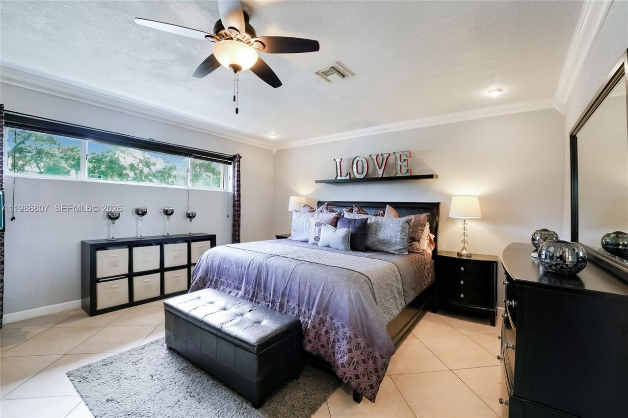 7921 NW 178th St , Hialeah, FL 33015 Photo