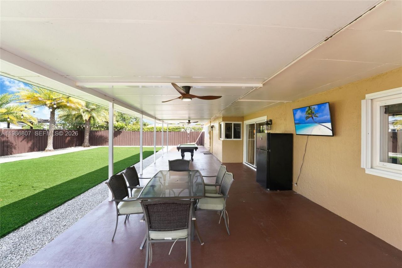 7921 NW 178th St , Hialeah, FL 33015 Photo