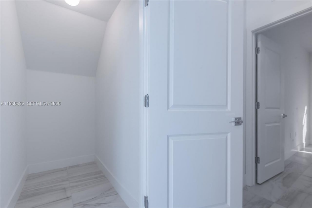 230 SW 170th Ave , Pembroke Pines, FL 33027 Photo