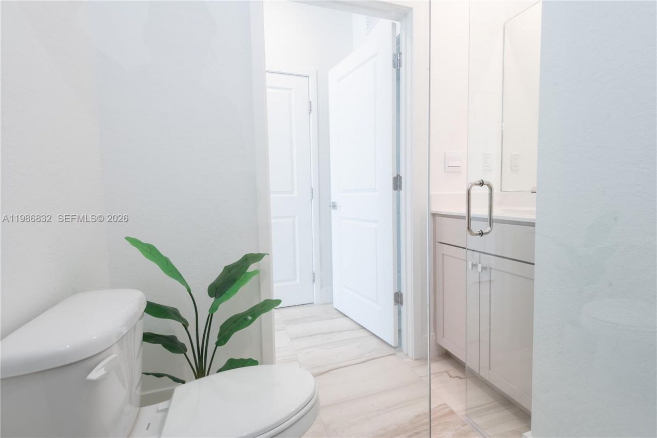 230 SW 170th Ave , Pembroke Pines, FL 33027 Photo