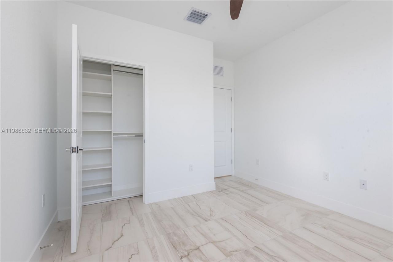 230 SW 170th Ave , Pembroke Pines, FL 33027 Photo