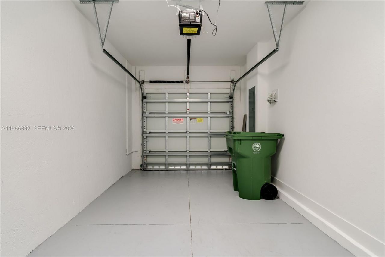 230 SW 170th Ave, Pembroke Pines, FL 33027 Photo