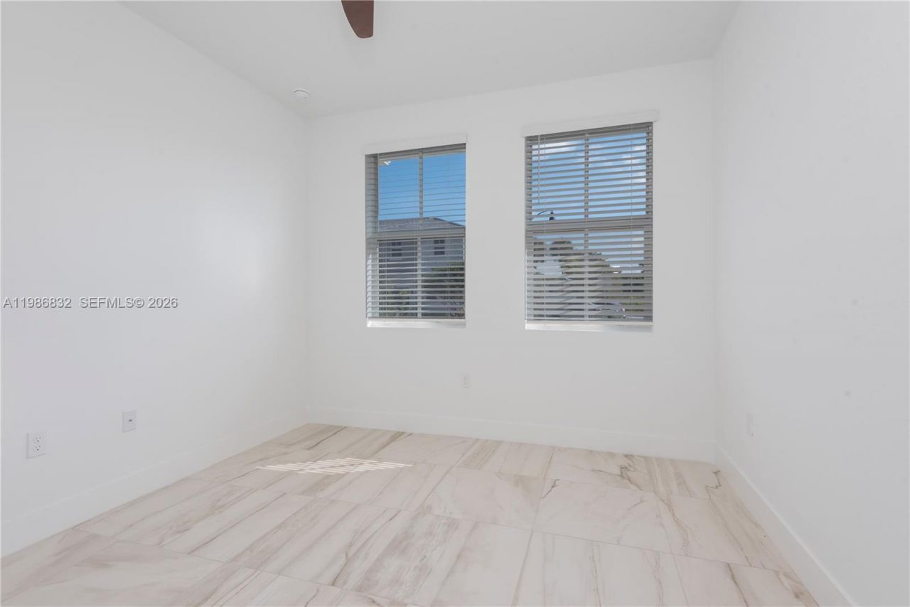 230 SW 170th Ave , Pembroke Pines, FL 33027 Photo