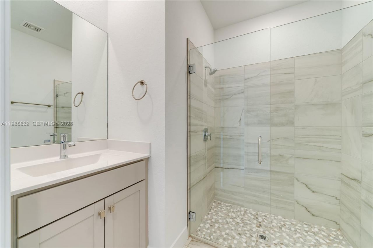 230 SW 170th Ave, Pembroke Pines, FL 33027 Photo