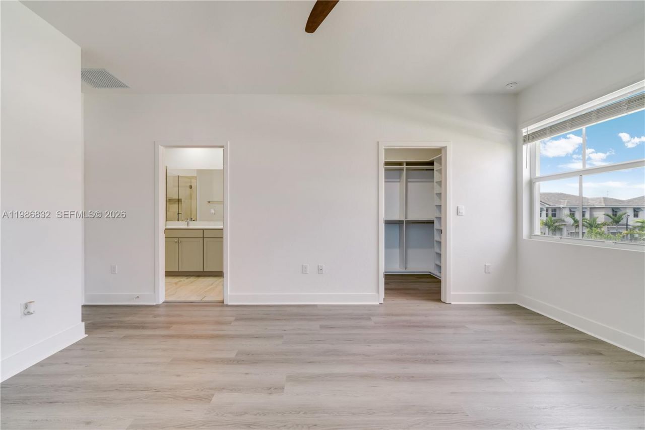 230 SW 170th Ave, Pembroke Pines, FL 33027 Photo