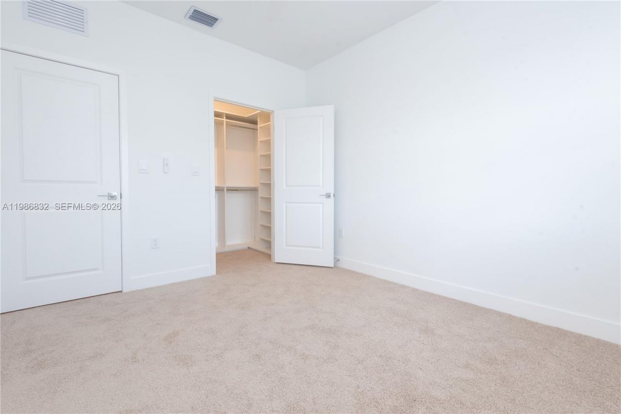 230 SW 170th Ave , Pembroke Pines, FL 33027 Photo