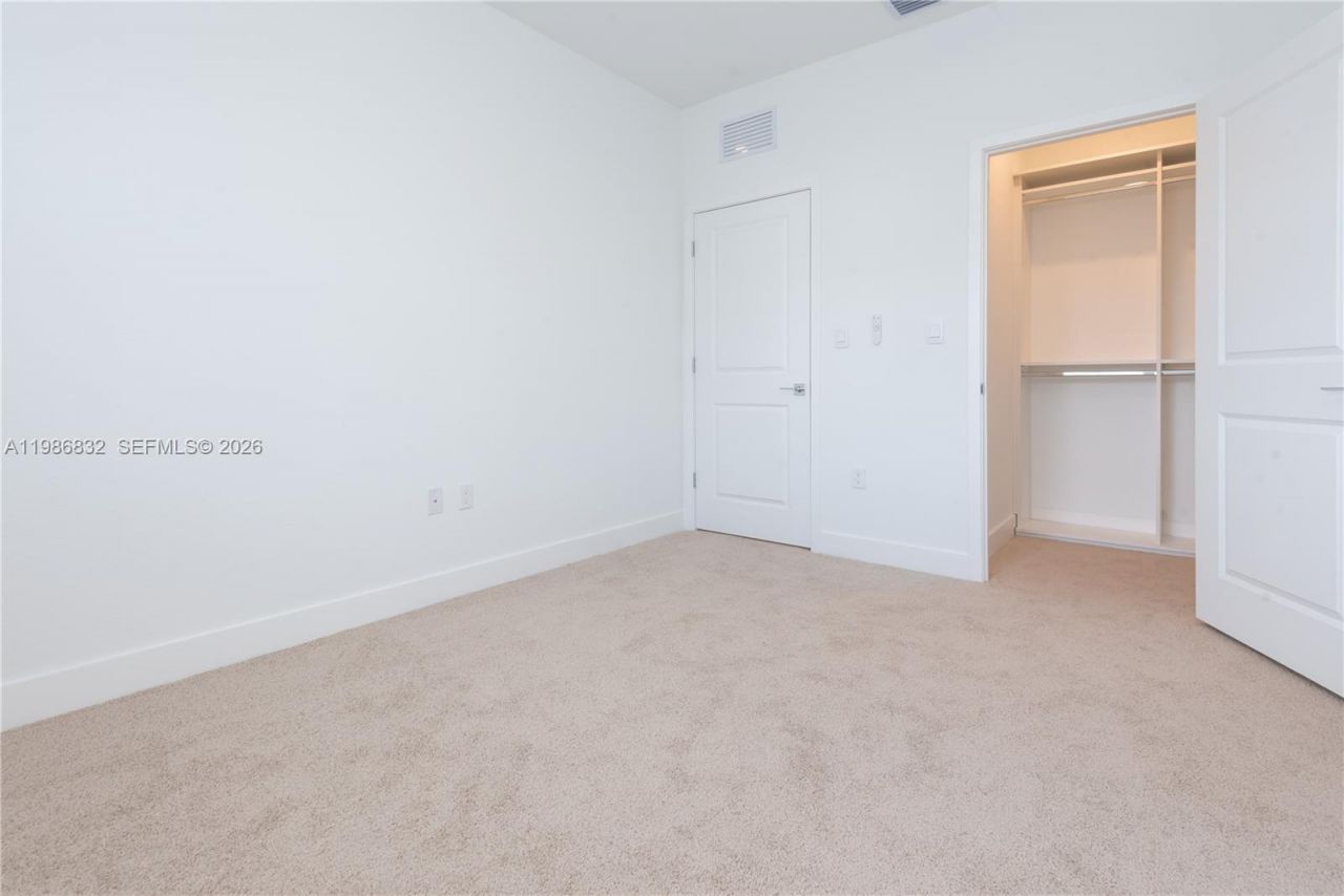 230 SW 170th Ave , Pembroke Pines, FL 33027 Photo